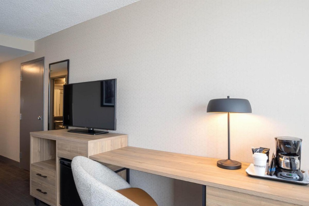 Room image 4